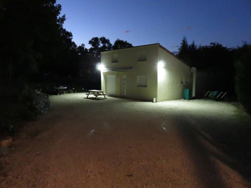 Malataverne La Petite Maison מראה חיצוני תמונה