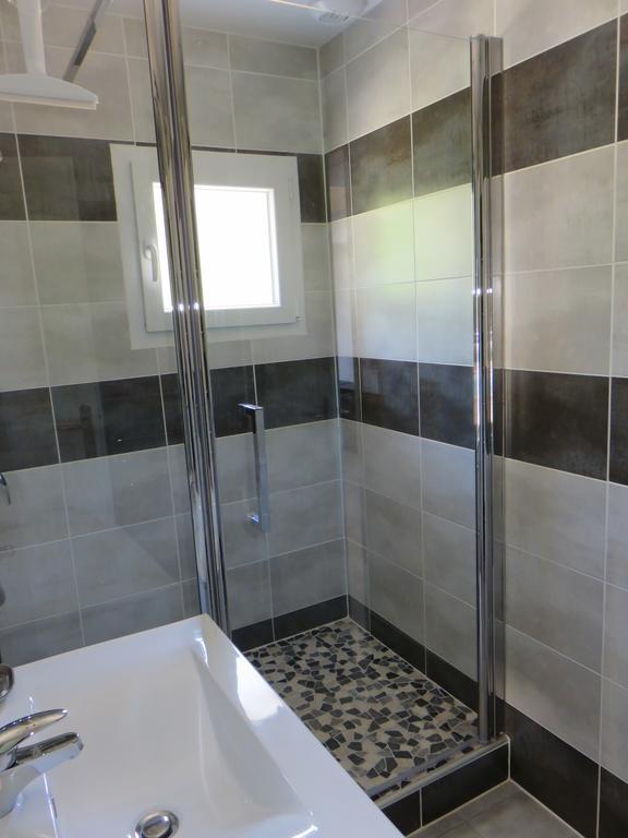 Malataverne La Petite Maison מראה חיצוני תמונה