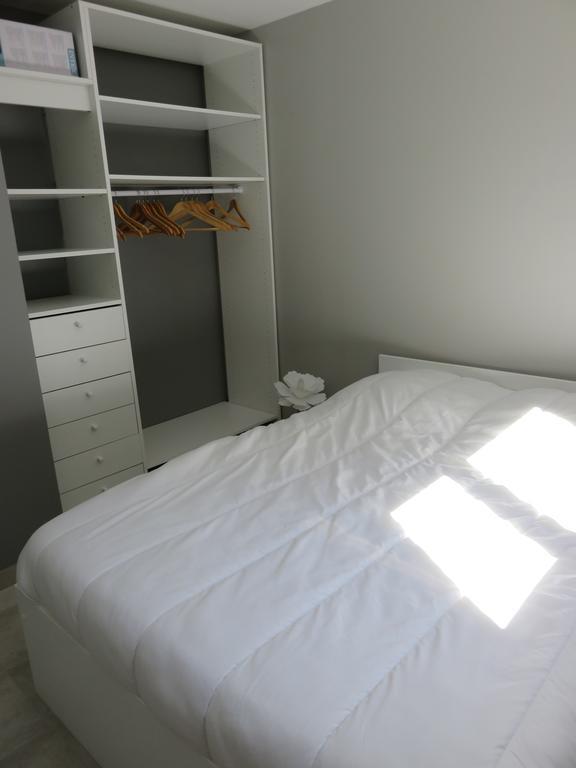Malataverne La Petite Maison מראה חיצוני תמונה